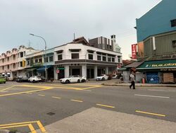 Sims Avenue (D14), Shop House #505653581